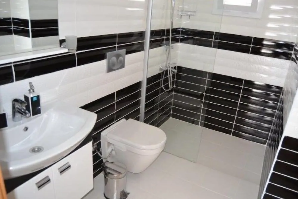 Deluxe Apart Daire, Havuz Manzaralı