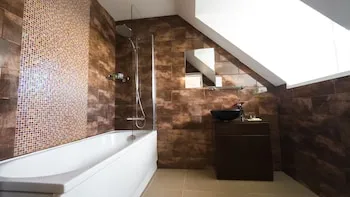 OYO Newquay Beach Hotel