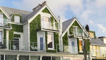 OYO Newquay Beach Hotel