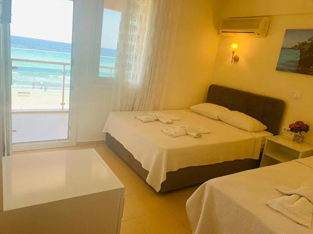 Deluxe Oda, Birden Çok Yatak, Sigara İçilmez, Deniz Manzaralı