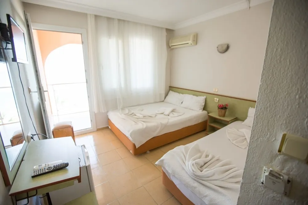 Deluxe Oda, Birden Çok Yatak, Sigara İçilmez, Deniz Manzaralı