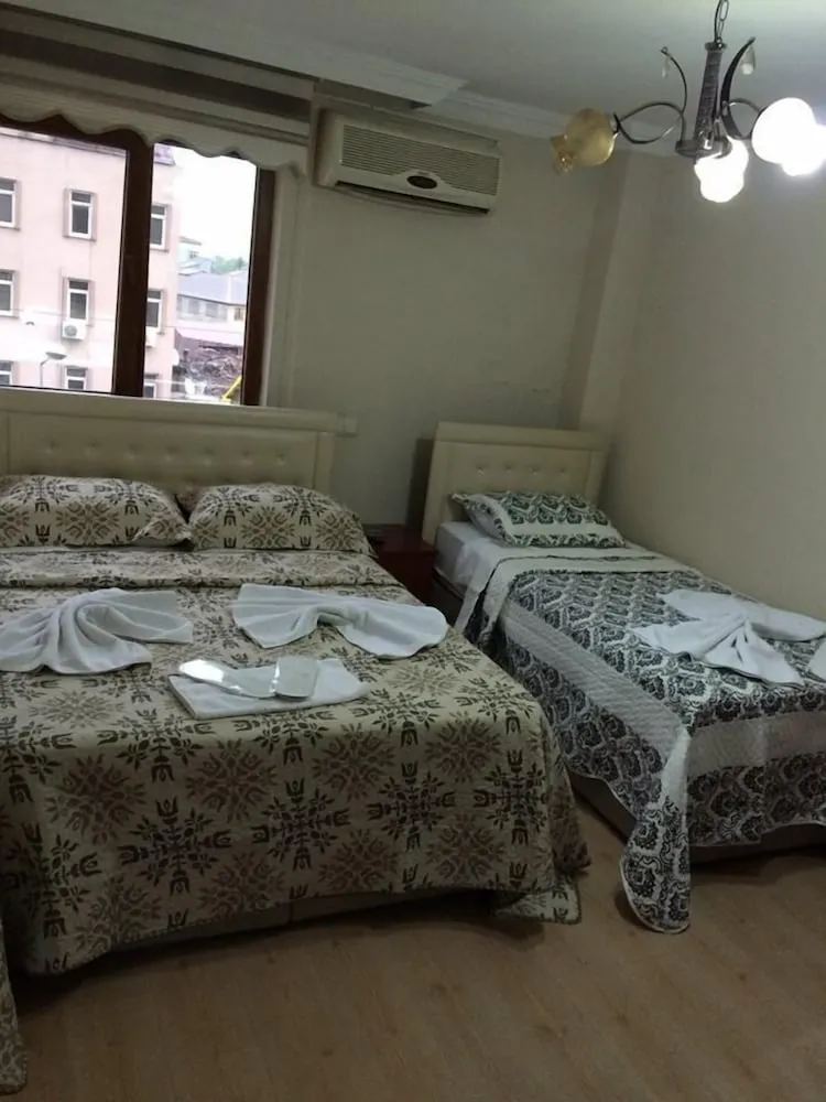 Standard Üç Kişilik Oda