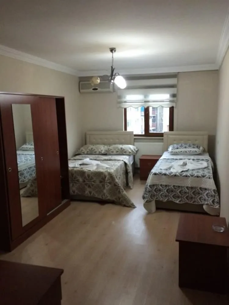Standard Üç Kişilik Oda