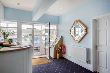 OYO Minerva Guesthouse