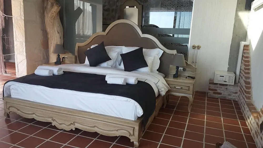 Design Tek Büyük Yataklı Oda