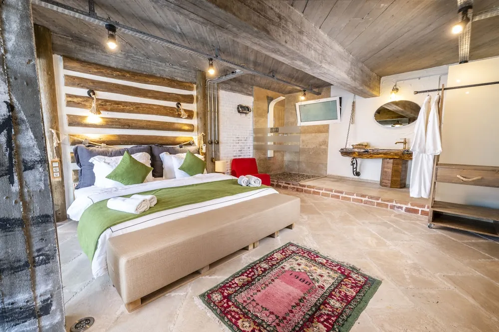 Design Tek Büyük Yataklı Oda