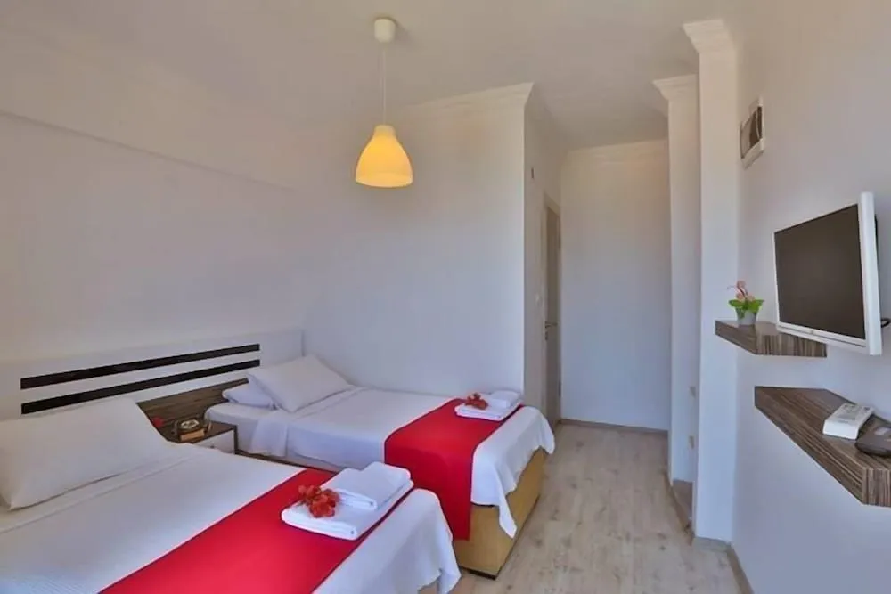 Standard Tek Büyük veya İki Ayrı Yataklı Oda, Balkon, Deniz Manzaralı