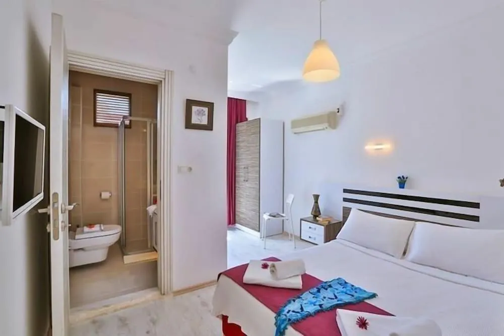 Standard Tek Büyük veya İki Ayrı Yataklı Oda, Balkon, Deniz Manzaralı