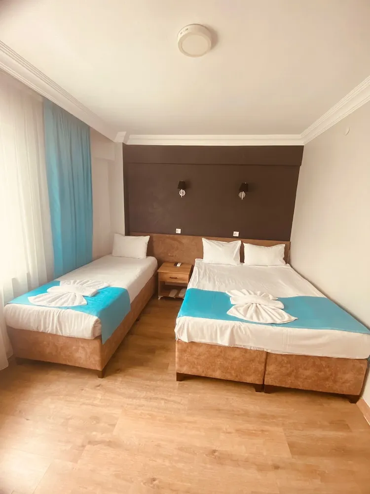 Standard Üç Kişilik Oda