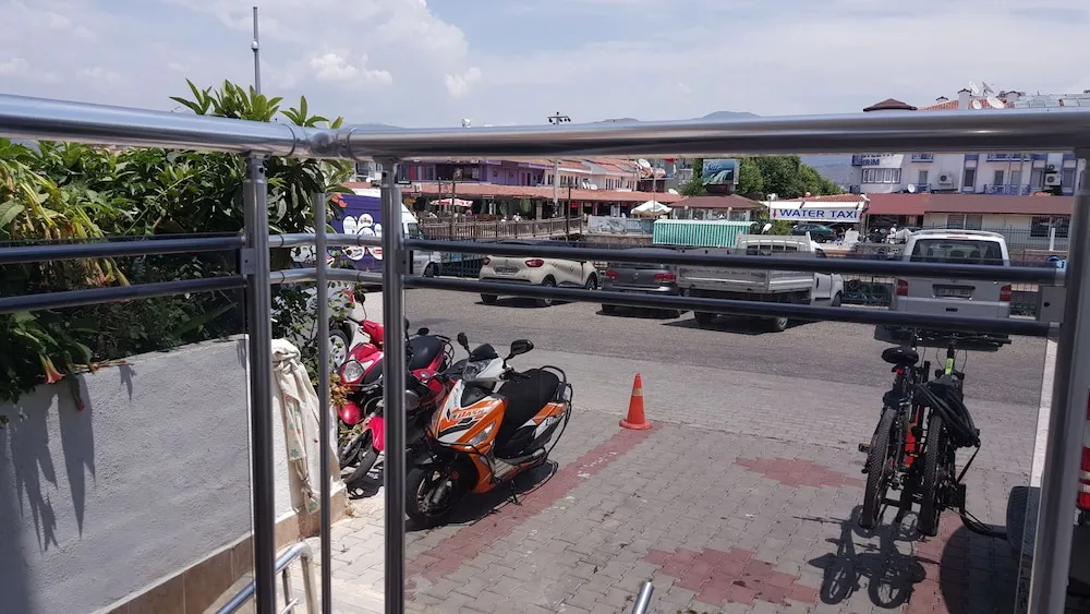 Economy Tek Büyük Yataklı Oda, Balkon (Mini)