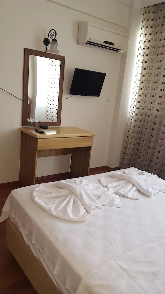 Economy Tek Büyük Yataklı Oda, Balkon (Mini)