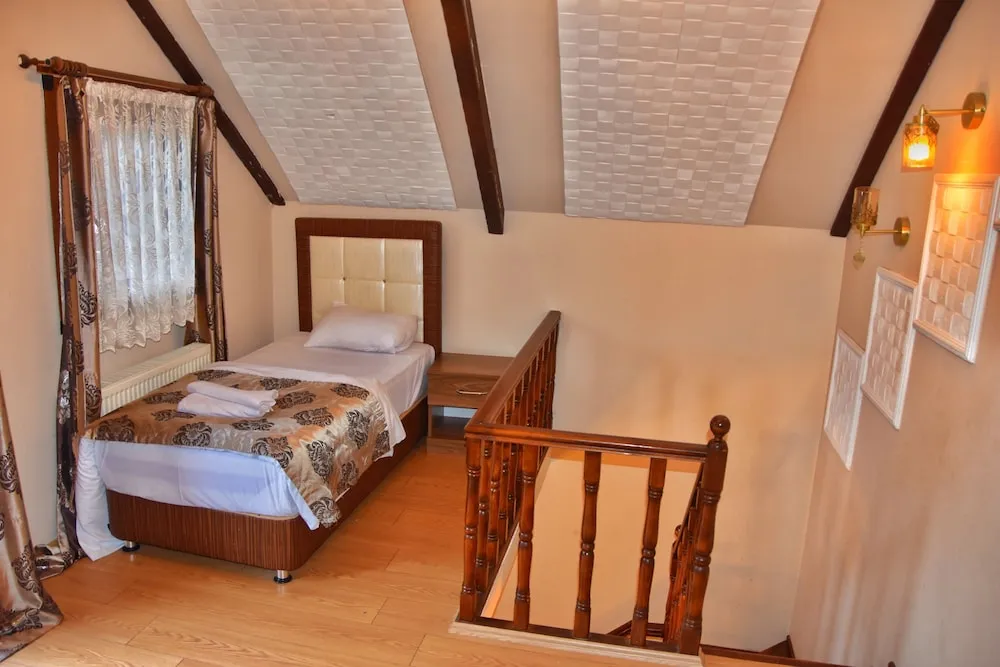 Bungalov, Balkon, Göl Manzaralı