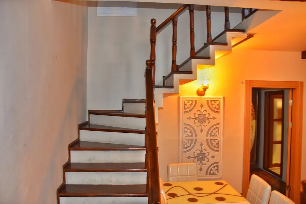 Bungalov, Balkon, Göl Manzaralı