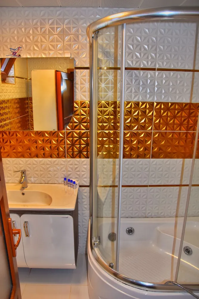 Bungalov, Balkon, Göl Manzaralı