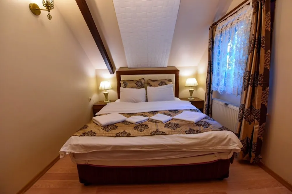Bungalov, Balkon, Göl Manzaralı