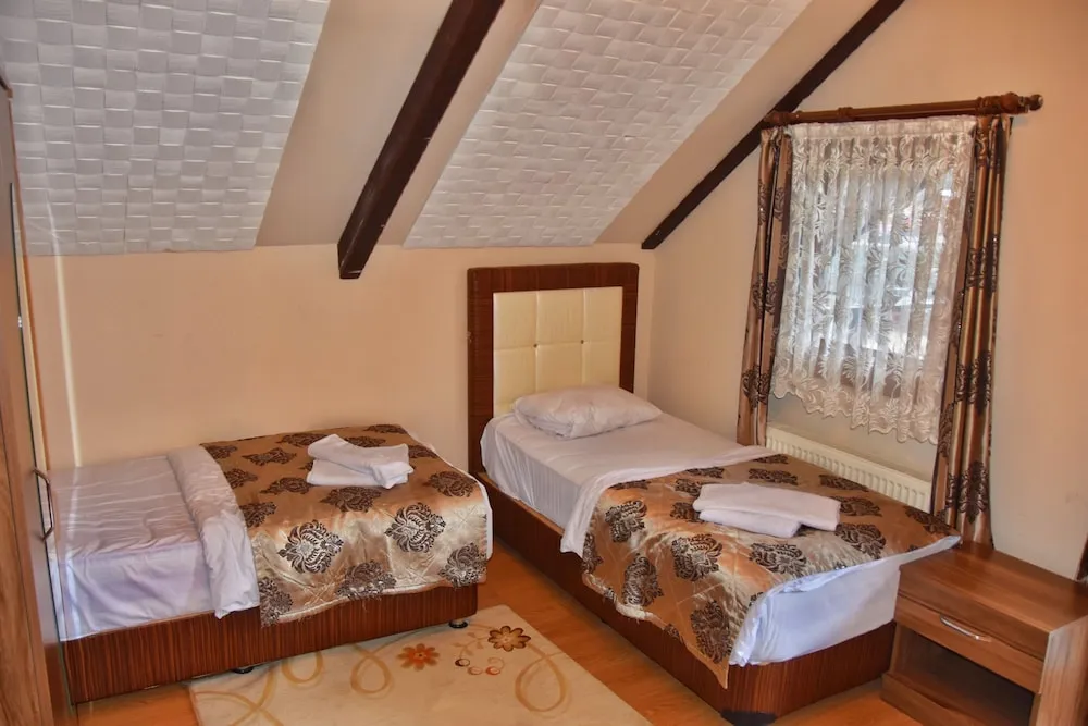 Bungalov, Balkon, Göl Manzaralı