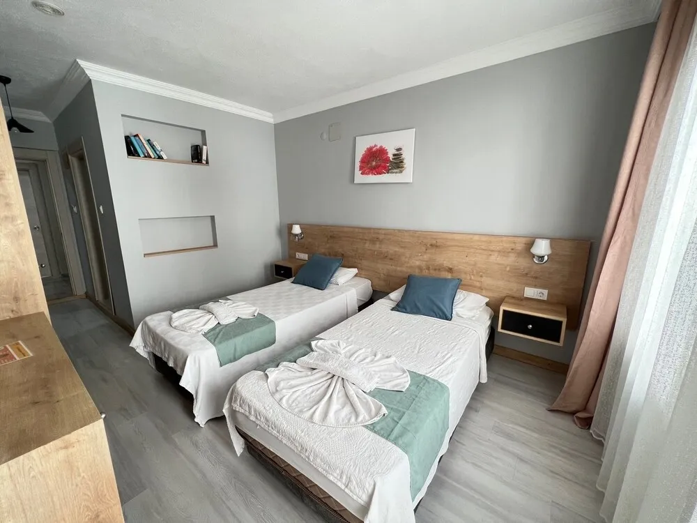 Standard Tek Büyük veya İki Ayrı Yataklı Oda