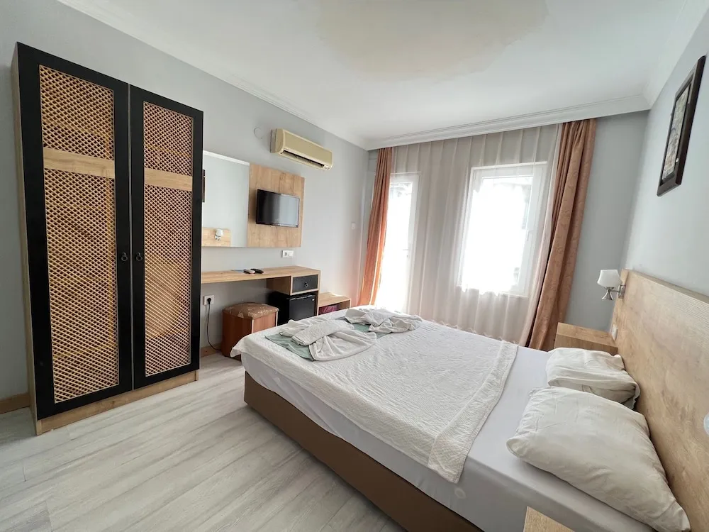 Standard Tek Büyük veya İki Ayrı Yataklı Oda