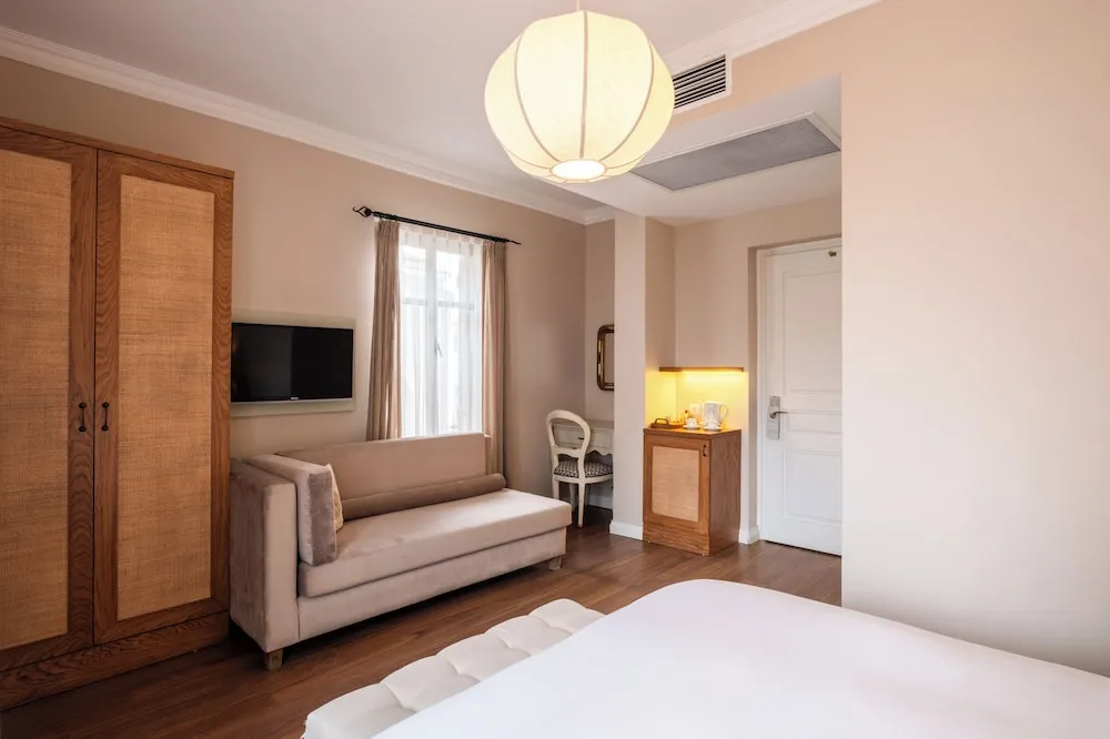 Deluxe Room, Garden Floor