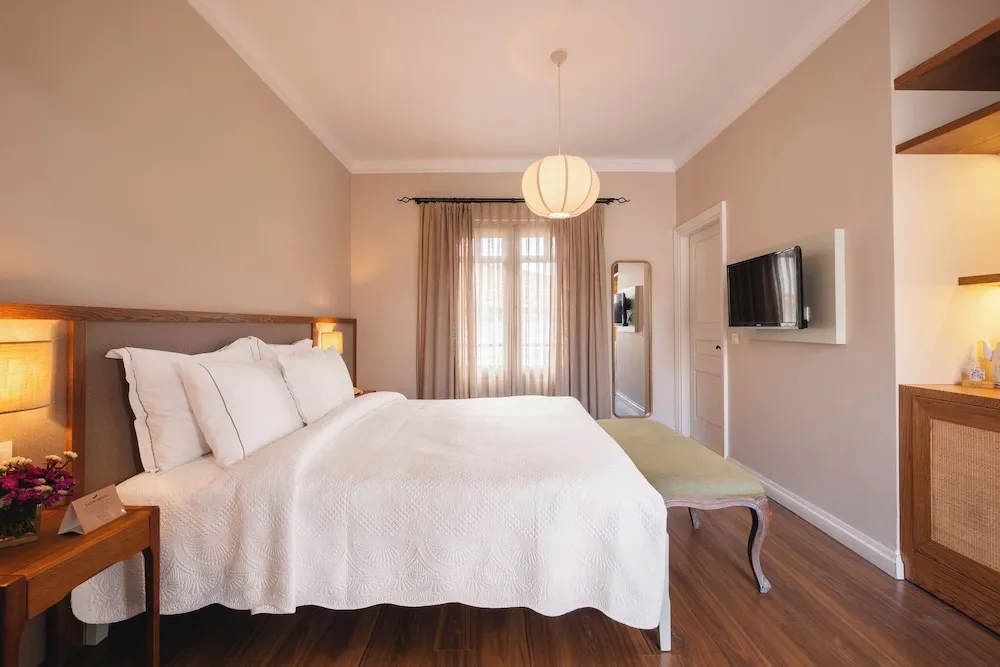 Deluxe Room, Garden Floor