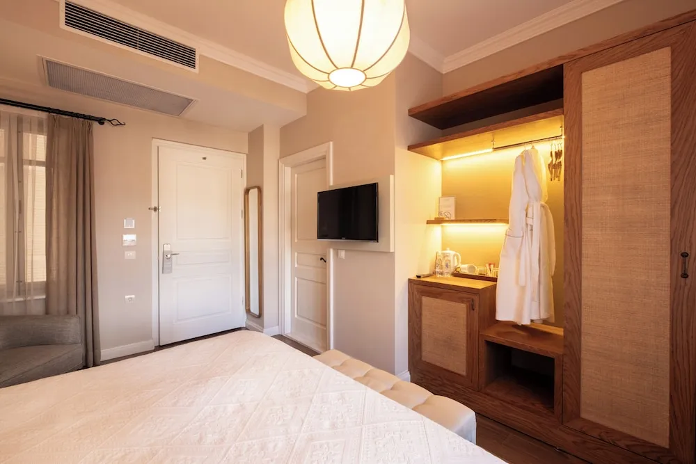 Deluxe Room, Garden Floor