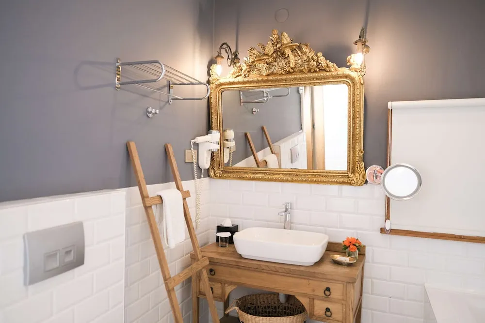 Executive Suite, 2 Bedrooms and a Bathroom with Spa Bathtube