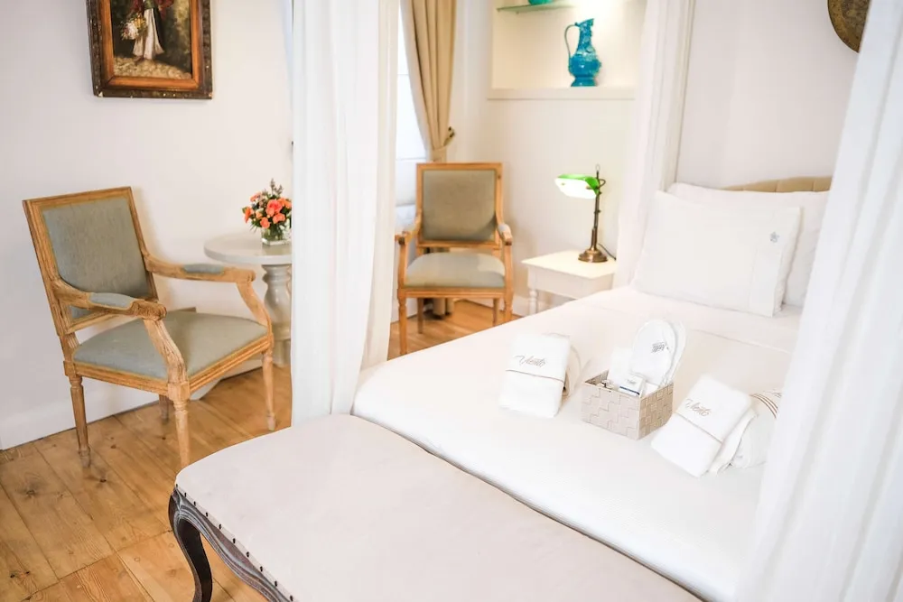 Executive Suite, 2 Bedrooms and a Bathroom with Spa Bathtube