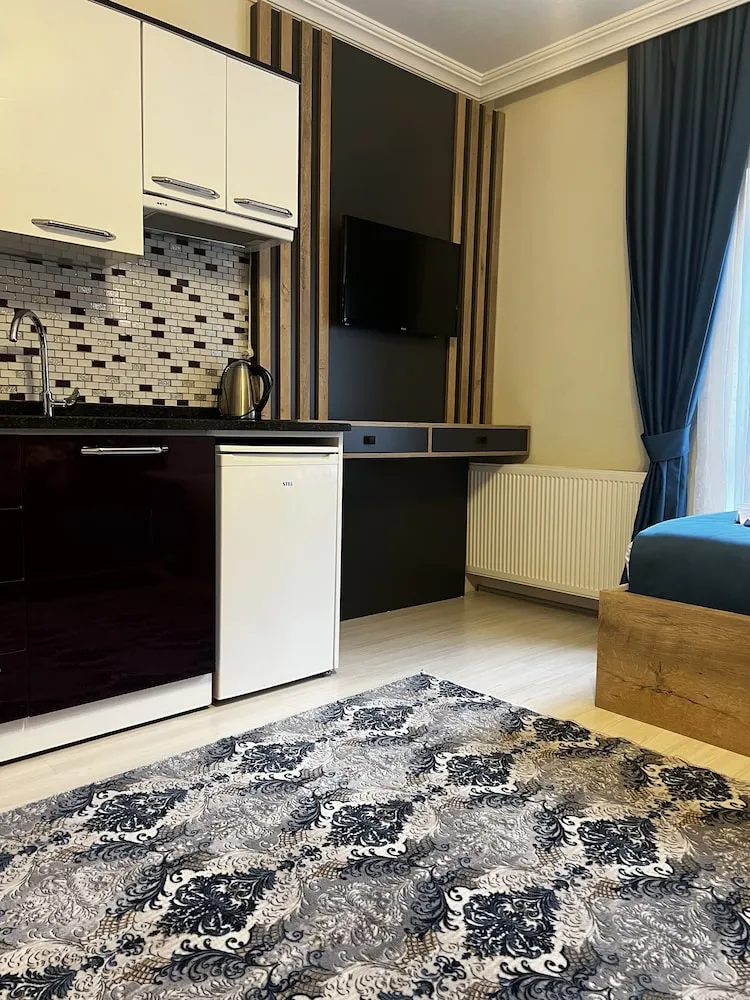 Dört Kişilik Oda, Dağ Manzaralı