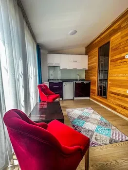 Mego Suite Otel