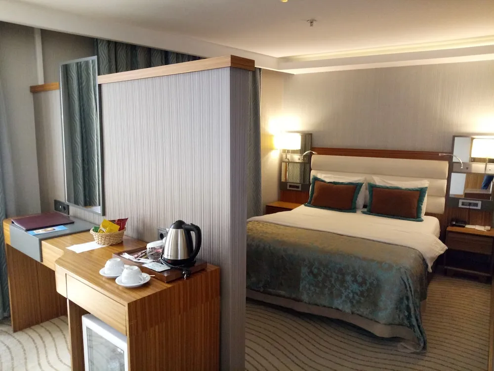 Deluxe Tek Büyük Yataklı Oda, Şehir Manzaralı