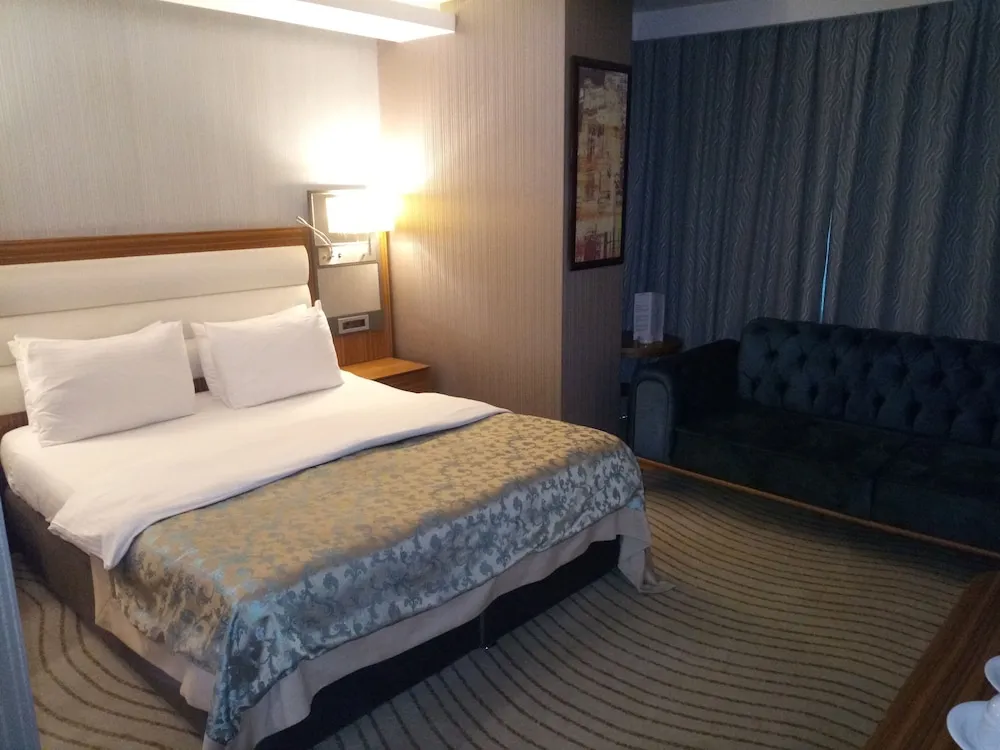 Deluxe Tek Büyük Yataklı Oda, Şehir Manzaralı