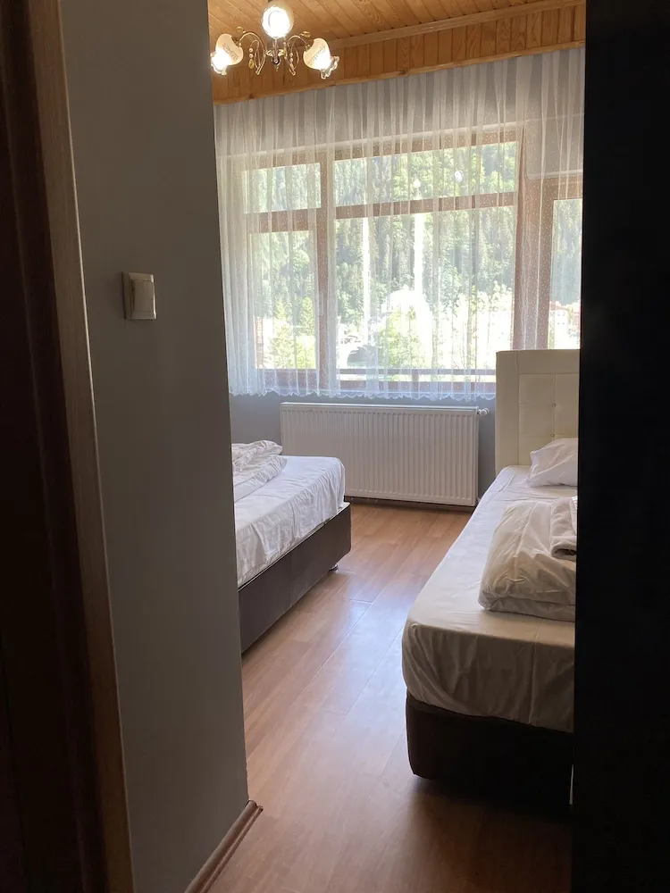 Basic Üç Kişilik Oda
