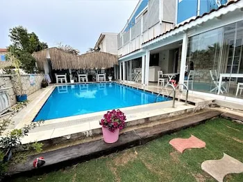 Alacati Eldoris Otel