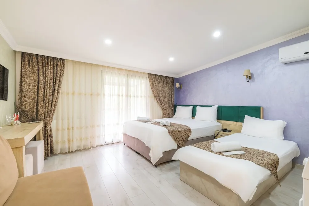 Comfort Dört Kişilik Oda