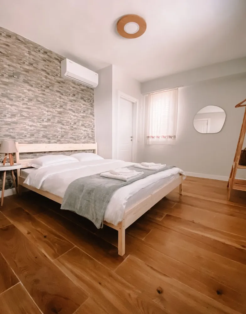 Standard Oda, Veranda, Üzüm Asması Manzaralı