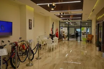 Karpalas City Hotel & Spa