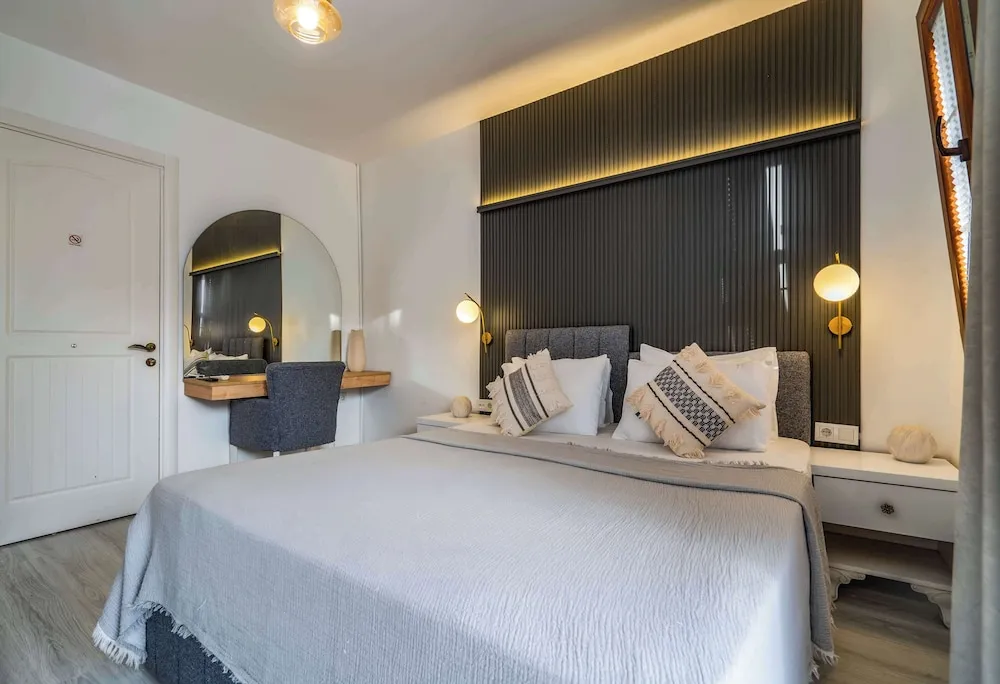 Tek Büyük Yataklı Oda, Havuz Kullanımı