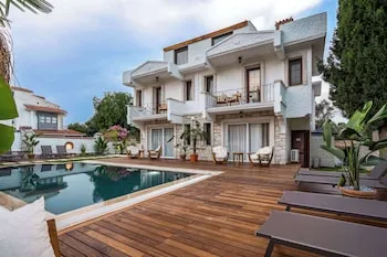 Bugra’s Serenity Alacatı