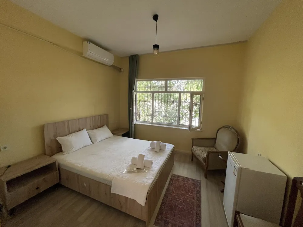 Comfort Tek Büyük Yataklı Oda