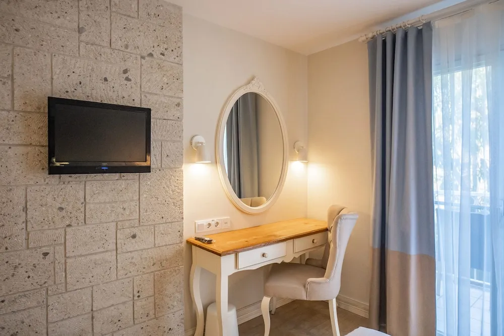 Comfort Tek Büyük veya İki Ayrı Yataklı Oda