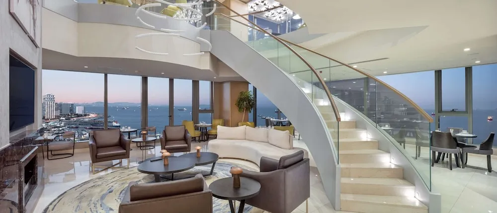 Grand Deluxe Suite with Sea View