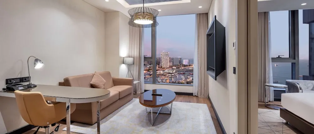 One Bedroom Suite with Sea View