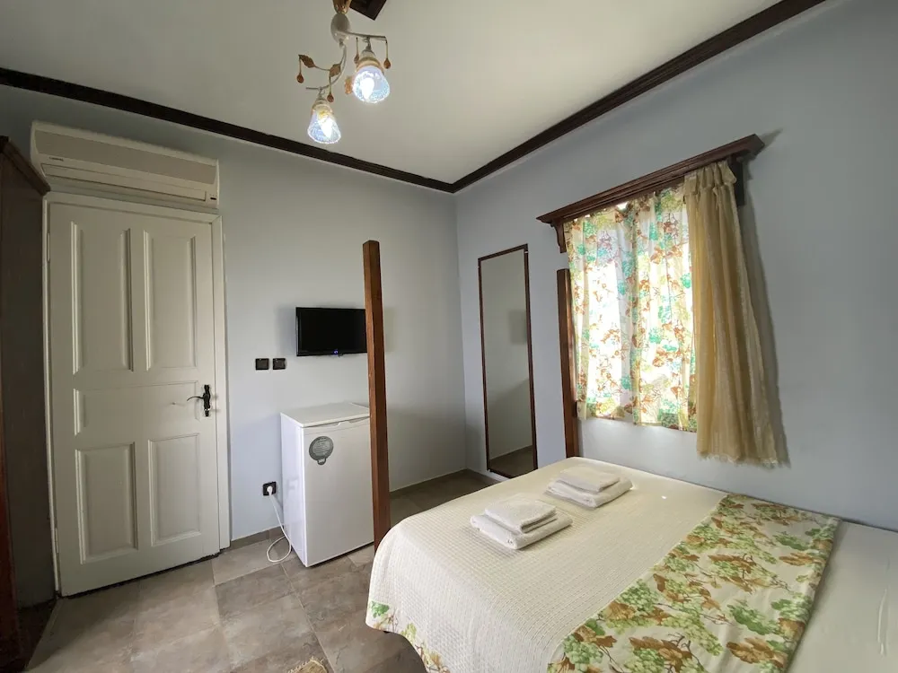 Comfort Tek Büyük Yataklı Oda