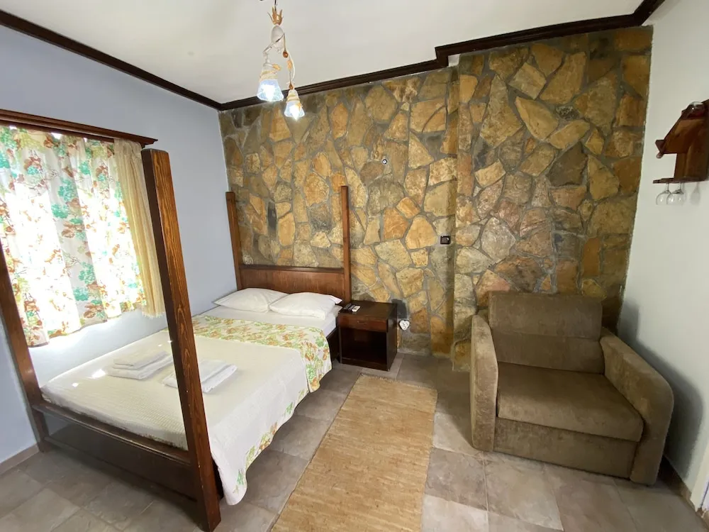 Comfort Tek Büyük Yataklı Oda