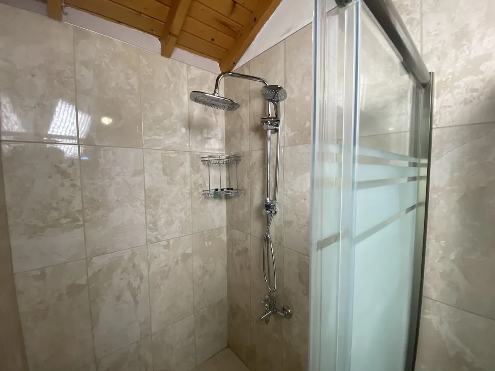 Family İki Ayrı Yataklı Oda