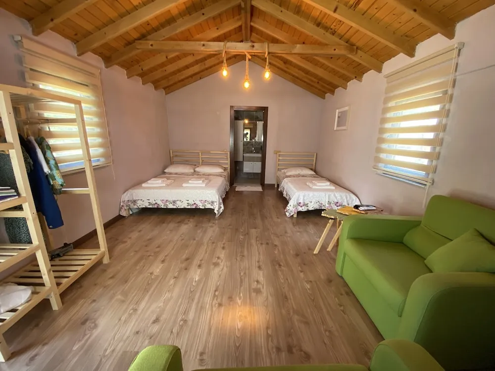 Family İki Ayrı Yataklı Oda