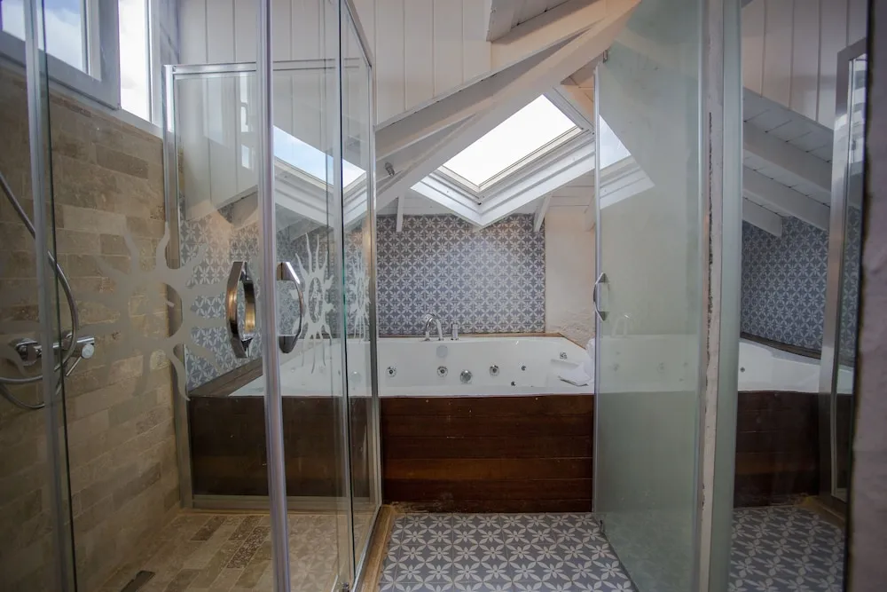 Exclusive Çatı Katı (Loft), 1 Büyük (Queen) Boy Yatak