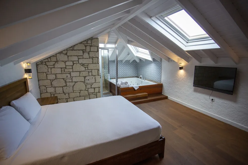 Exclusive Çatı Katı (Loft), 1 Büyük (Queen) Boy Yatak