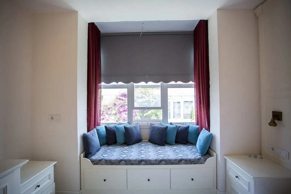 Superior Tek Büyük Yataklı Oda