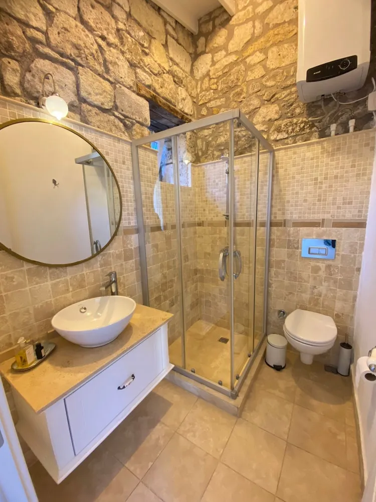 Deluxe Tek Büyük Yataklı Oda, Bahçe Manzaralı